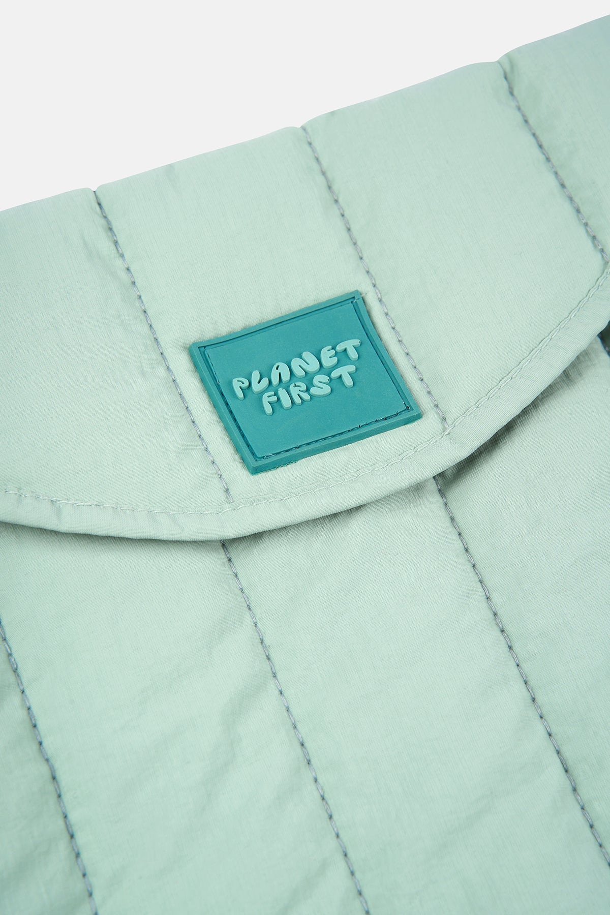 Planet First Puffer Laptop Case - Mavi