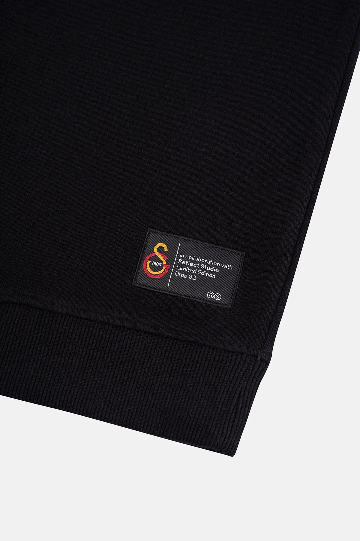 Retro Forma SuperSoft Sweatshirt - Siyah