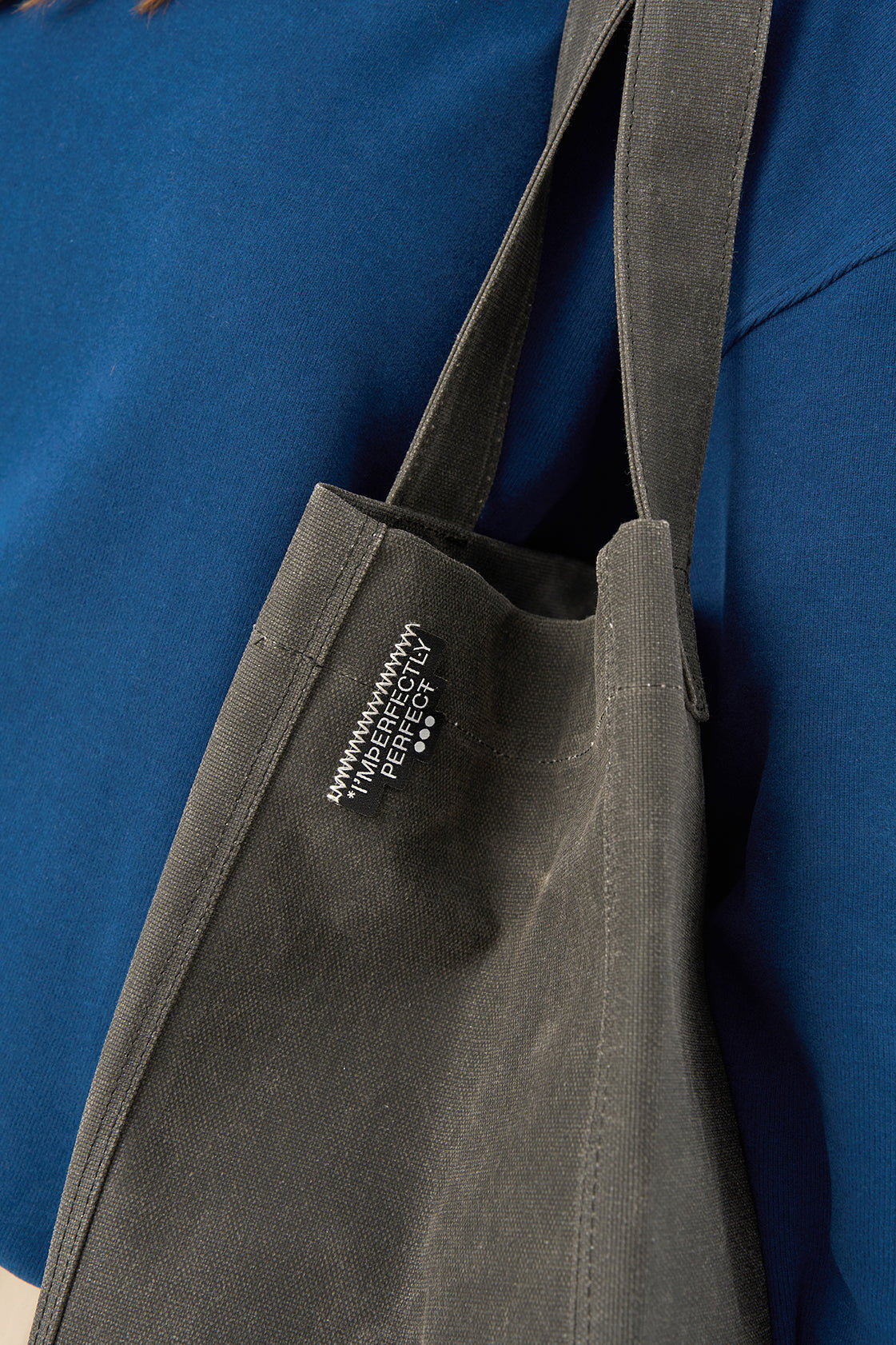 Imperfectly Perfect Çanta - Antrasit