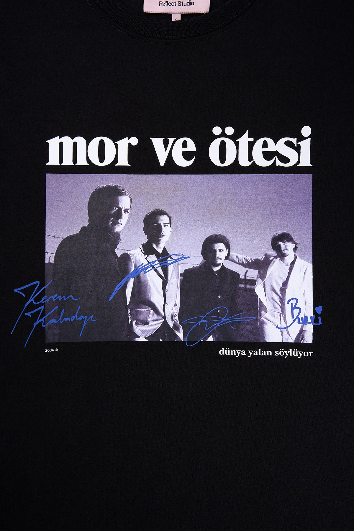 Dünya Yalan Söylüyor Premium T-Shirt - Siyah